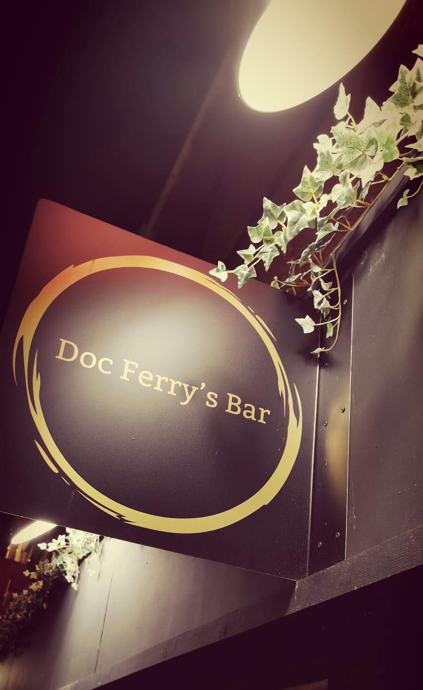 Doc Ferry's Logo